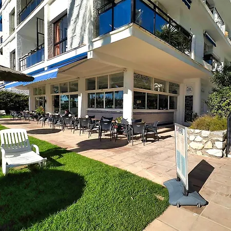 Skol 617 Beachfront Two-bedrooms Duplex With Sea Views