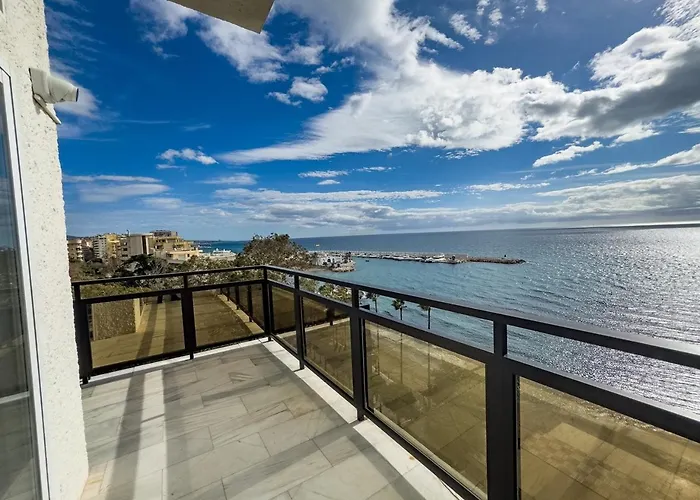 Skol 617 Beachfront Two-bedrooms Duplex With Sea Views マルベーリャ
