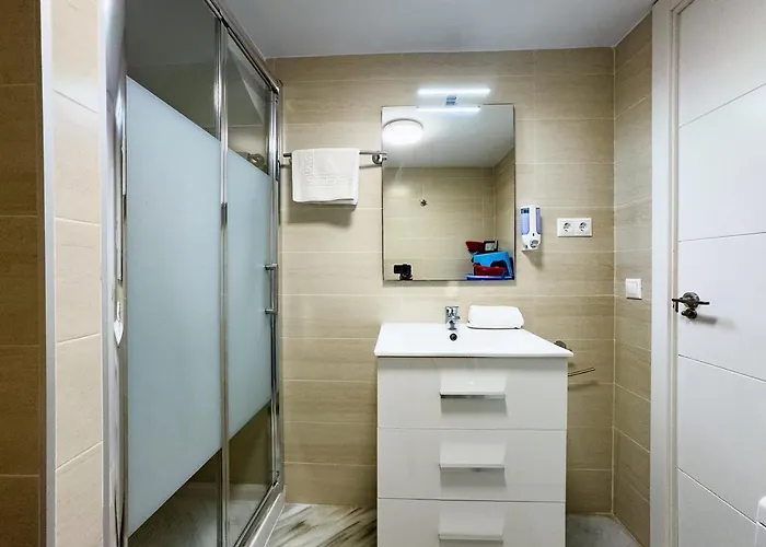 Skol 617 Beachfront Two-bedrooms Duplex With Sea Views マルベーリャ
