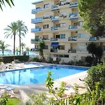 Skol 617 Beachfront Two-bedrooms Duplex With Sea Views Μαρμπέλλα