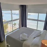 Skol 617 Beachfront Two-bedrooms Duplex With Sea Views *