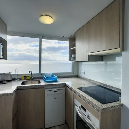 Skol 617 Beachfront Two-bedrooms Duplex With Sea Views