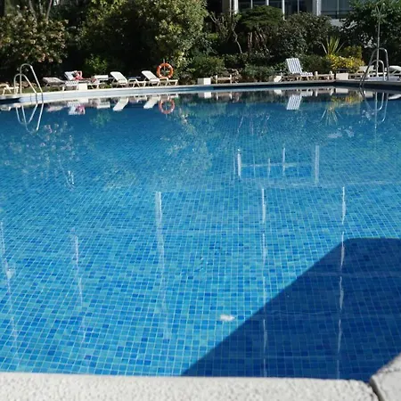 Skol 617 Beachfront Two-bedrooms Duplex With Sea Views *