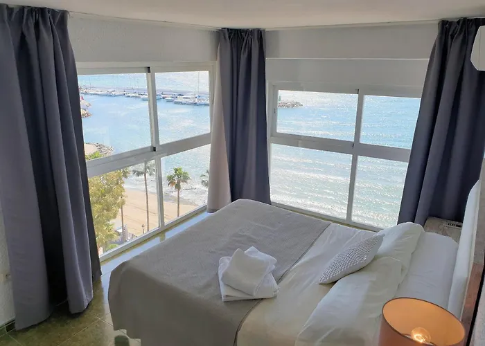 Skol 617 Beachfront Two-bedrooms Duplex With Sea Views *