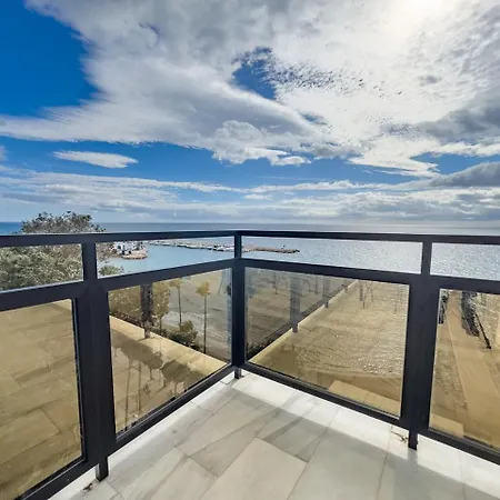 Skol 617 Beachfront Two-bedrooms Duplex With Sea Views *