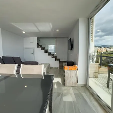 Skol 617 Beachfront Two-bedrooms Duplex With Sea Views